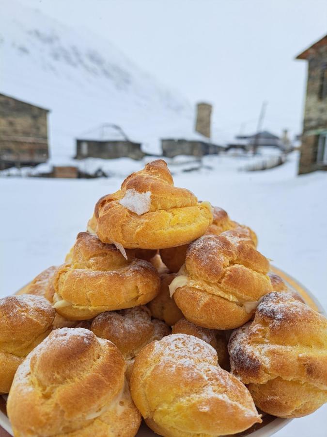 Chvibiani Guesthouse & Bar Ushguli Exterior foto